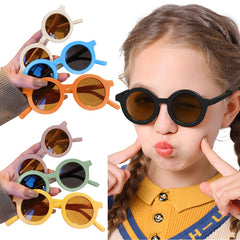 Kids Sunglasses Stylish and Compact Kids Eyewear for Summer (Black)